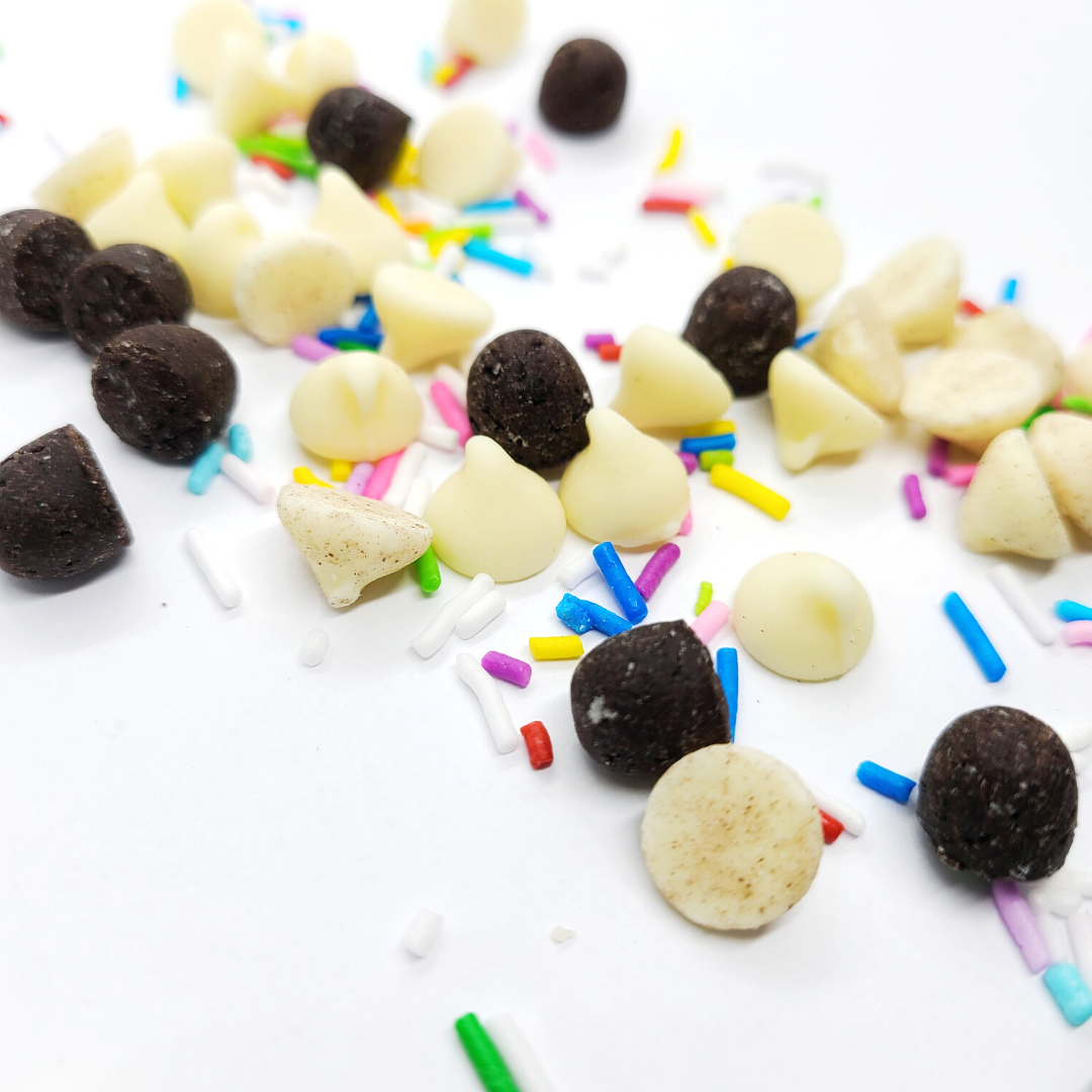 BLACK, WHITE & RAINBOW - Oreo & Sprinkles